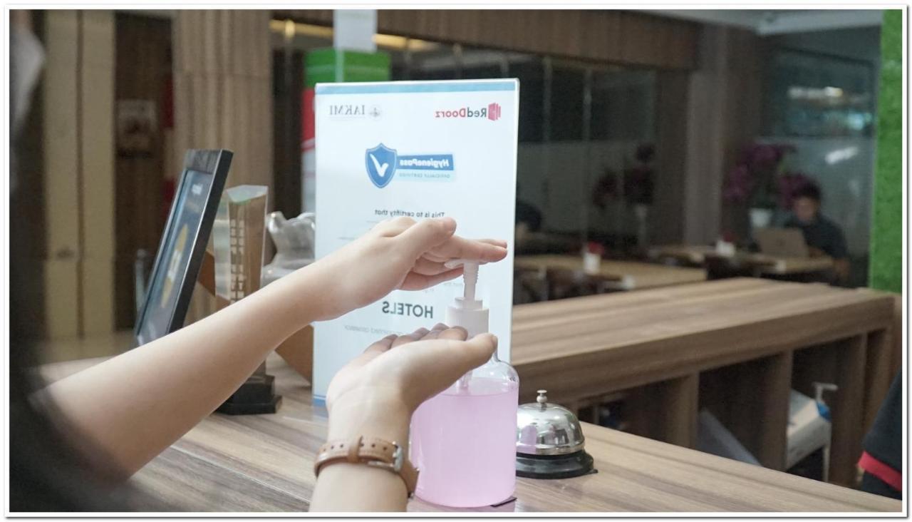 Reddoorz Plus Near Stie Ykpn 2 Maguwo ภายนอก รูปภาพ