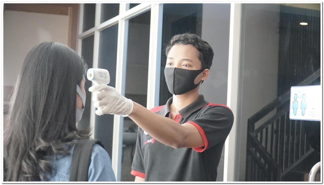 Reddoorz Plus Near Stie Ykpn 2 Maguwo ภายนอก รูปภาพ